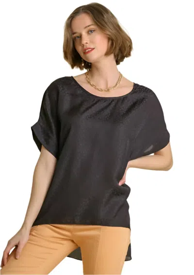 Umgee Animal Jacquard Dolman Sleeve Top In Black