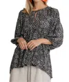 Umgee Babydoll Keyhole Blouse In Black In Black