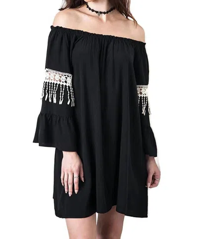 Umgee Bell Sleeve Boho Chic Dress In Black