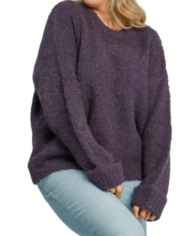 UMGEE BOUCLE PULLOVER SWEATER IN PLUM