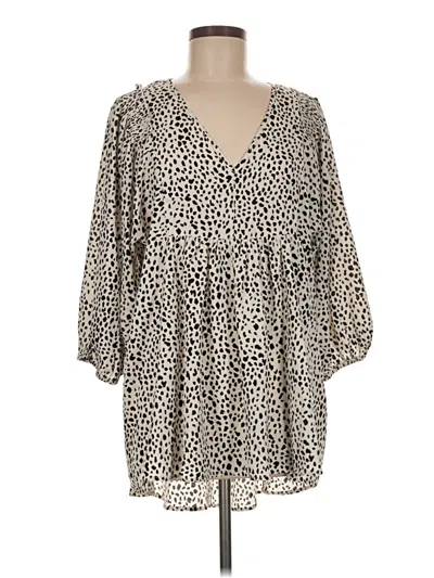Pre-owned Umgee Casual Dress In Tan