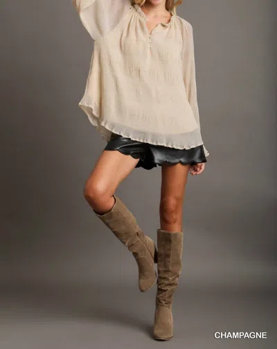 Umgee Charmaine Tiered Crinkle V-neck Blouse In Beige In White