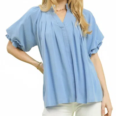 Umgee Collins V-neck Flutter Sleeve Top In Periwinkle In Blue