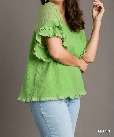 Umgee Connie Cotton Gauze Top/ Curvy Girl - Plus In Melon In Orange