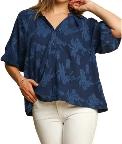 Umgee Floral Burnout Top - Plus In Navy In Blue