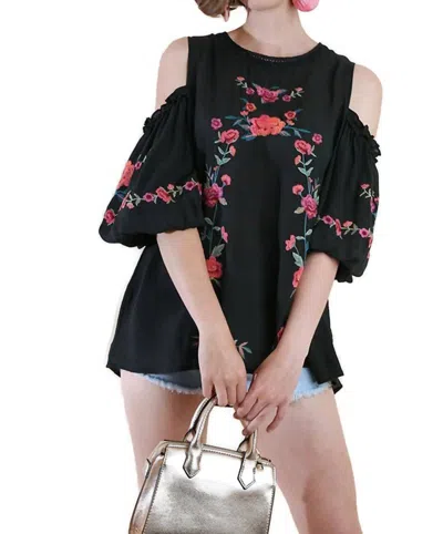 Umgee Floral Embroidered Peasant Top In Black