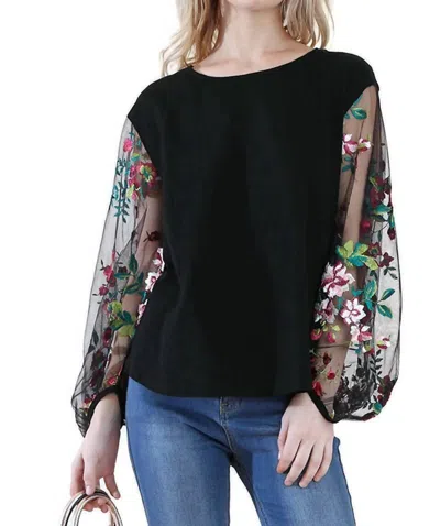 Umgee Floral Embroidered Top In Black