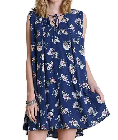 Umgee Floral Keyhole Sleeveless Dress In Navy In Multi