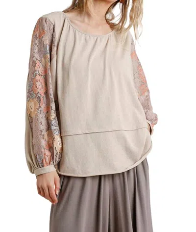 Umgee Floral Lace Sleeve Top In Taupe In Grey