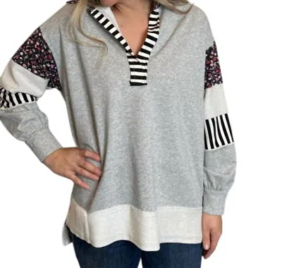 Umgee Floral Multi Rugby Oversized Top In Heather Gray In Grey