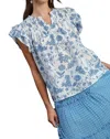 Umgee Floral Print Boxy Cut Top In Blue/white In Blue