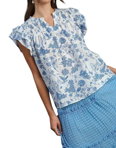 Umgee Floral Print Boxy Cut Top In Blue/white