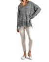 Umgee Frayed Knit Pullover Sweater In Oreo In Multi