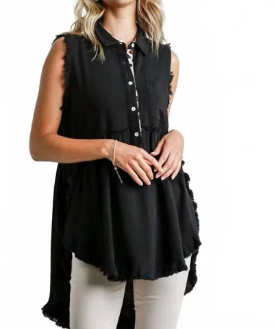 Umgee Frayed Sleeveless Tunic In Black