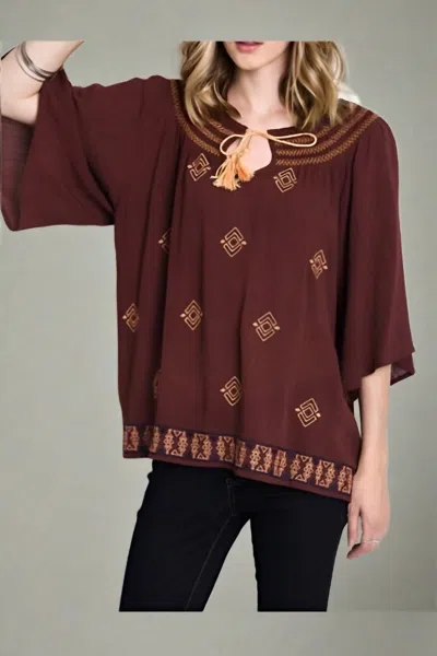 Umgee Geometric Blouse In Azuki In Burgundy