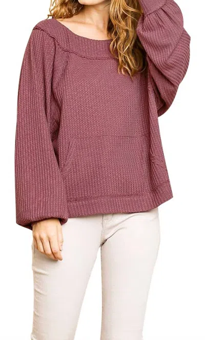 Umgee Kangaroo Pocket Waffle Knit Top In Berry In Pink