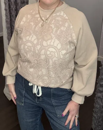Umgee Lace Dream Pullover In Oak In Brown