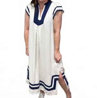 Umgee Linen Cotton Contrast Neckline Midi Dress In Oatmeal In White