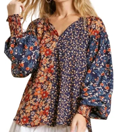 Umgee Mixed Floral Print Blouse In Navy In Multi