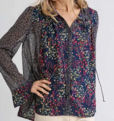 Umgee Mixed Floral Print Metallic Blouse In Navy Mix
