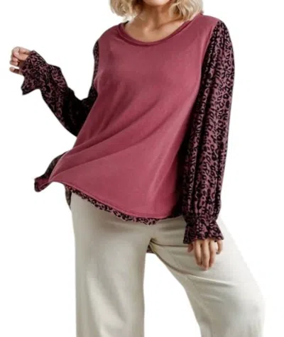 Umgee Mixed Print Puff Sleeve Top In Cranberry In Brown