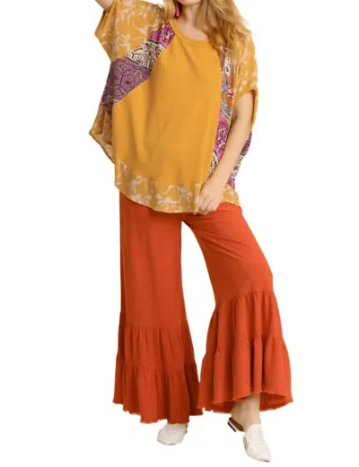 Umgee Mixed Print Short Sleeve Top In Goldenrod