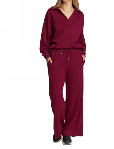 Umgee Neoknit Pull-on Sweatpants In Merlot In Red