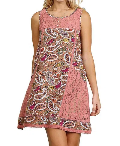 Umgee Paisley & Lace Sleeveless Dress In Mauve In Pink