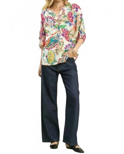 Umgee Paisley Print V-neck Top In Cream In Multi