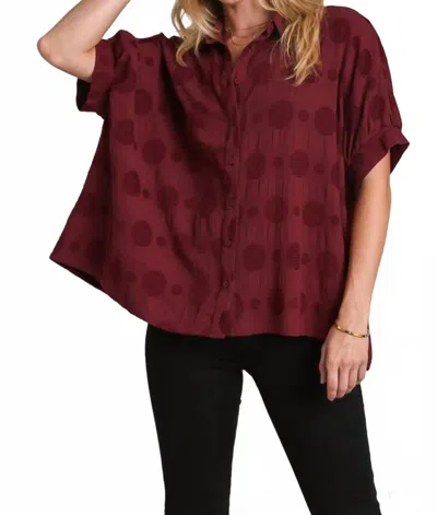 Umgee Polka Dot Jacquard Top In Wine In Burgundy