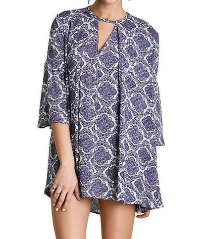 Umgee Quatrefoil Keyhole Dress In Berry In Multi
