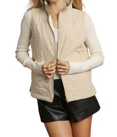 Umgee Quilted Floral Zip Vest In Ecru In White