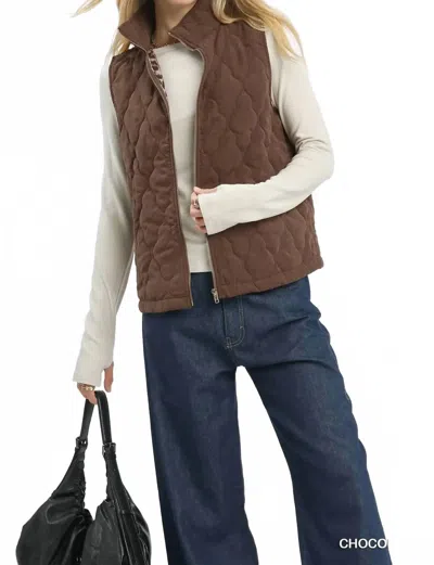 Umgee Quilted Zip Up Vest In Chocolate In Brown