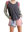 Umgee Raw Edge Color Block Top In Ash In Grey