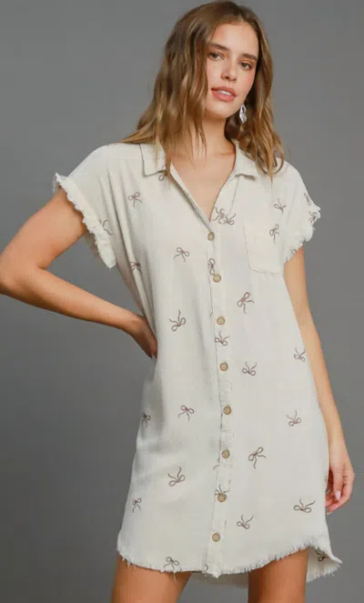 Umgee Short Sleeve Shirt Dress In Oatmeal In White