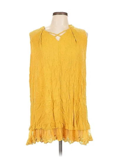 Pre-owned Umgee Sleeveless Blouse In Yellow