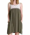 UMGEE SLEEVELESS DRESS WITH LACE DETAIL IN OLIVE GREEN