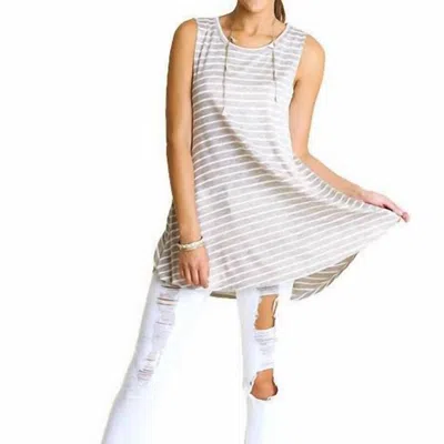 Umgee Sleeveless Low Sides Striped Tunic In Mocha And White