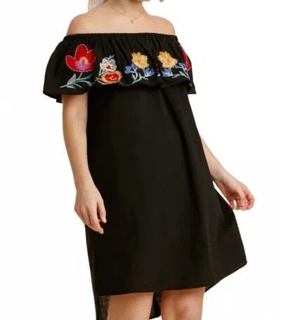 Umgee Sunset Stroll Embroidered Dress In Black