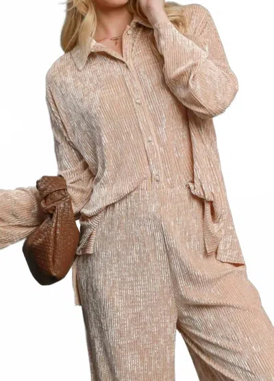 Umgee Textured Velvet Button Down Top In Champagne In White