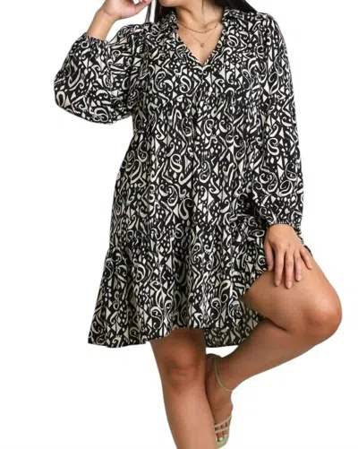 Umgee Two Tone Print Tiered Dress In Black