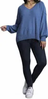 Umgee V-neck Long Sleeve Sweater Top In Dusty Blue In Multi
