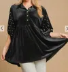 Umgee Velvet Pearl Tiered Tunic Top In Black In Black