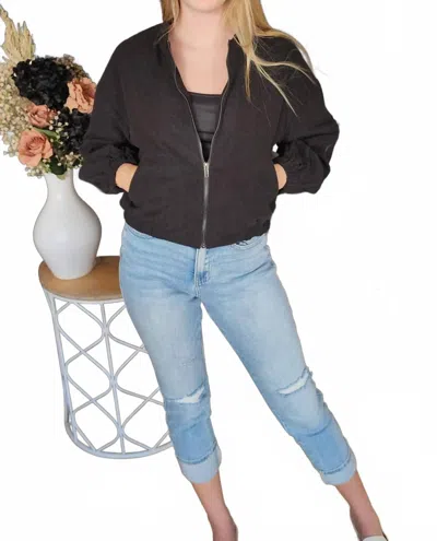 Umgee Waist Length Zip Up Jacket In Black