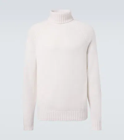 Umit Benan Milano Wool Turtleneck Sweater In White