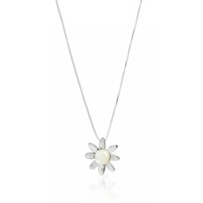 Unaloe Women's Daisy Necklace In Silver With Pearl