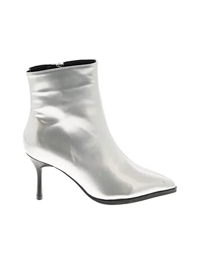 Pre-owned Unbranded Ankle Boots In Silver