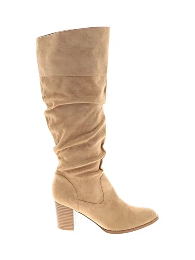 Pre-owned Unbranded Boots In Brown