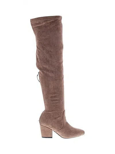 Pre-owned Unbranded Boots In Brown