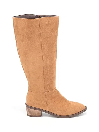 Pre-owned Unbranded Boots In Tan